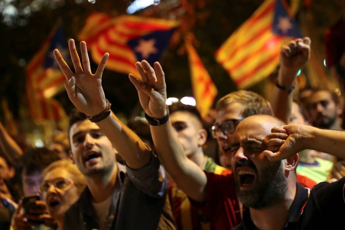 Catalogna, la sfida  in piazza e l'Ue si schiera con Madrid