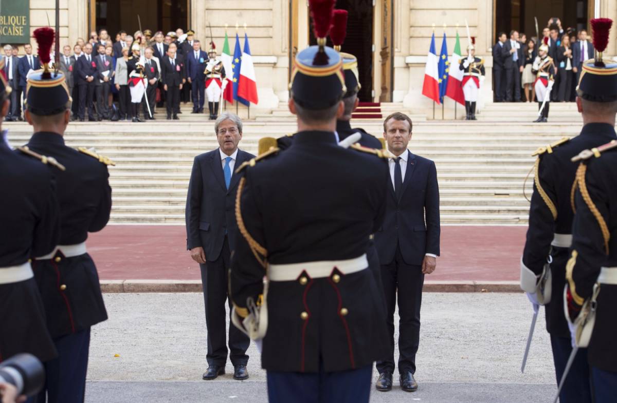 Stx-Fincantieri, Gentiloni e Macron benedicono l'accordo: "Si vince insieme" 