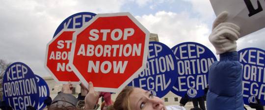 Mississipi, dura legge varata contro l'aborto