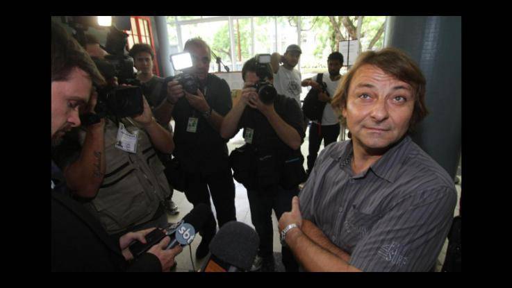 Battisti, il figlio di Torregiani: "Non esulto, lo voglio in Italia" 