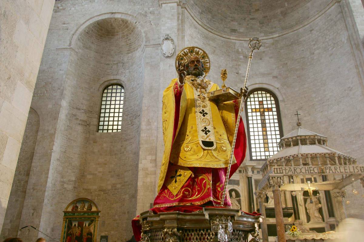 La Turchia scippa a Bari le ossa di San Nicola «Trovate in una chiesa»