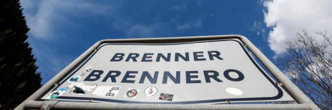 Vienna inaugura il check-point anti migranti al Brennero