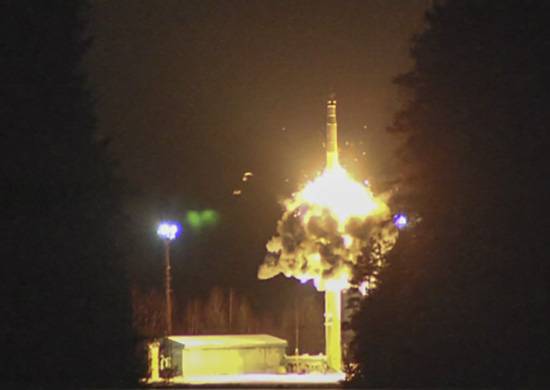 Russia, effettuato lancio multiplo di missili balistici intercontinentali