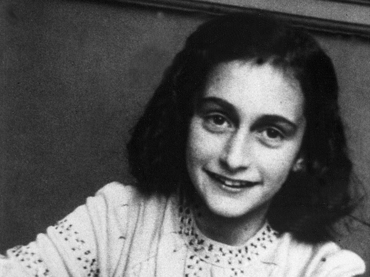 Barzellette e sconcezze Le pagine "segrete" del diario di Anna Frank