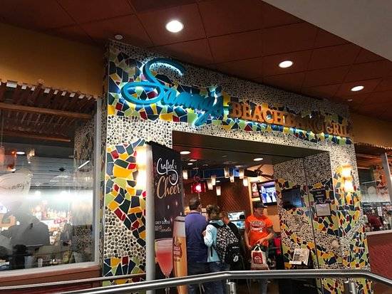Autogrill celebra il rock 'n' roll: apre il Sammy's Beach Bar & Grill alle Hawaii
