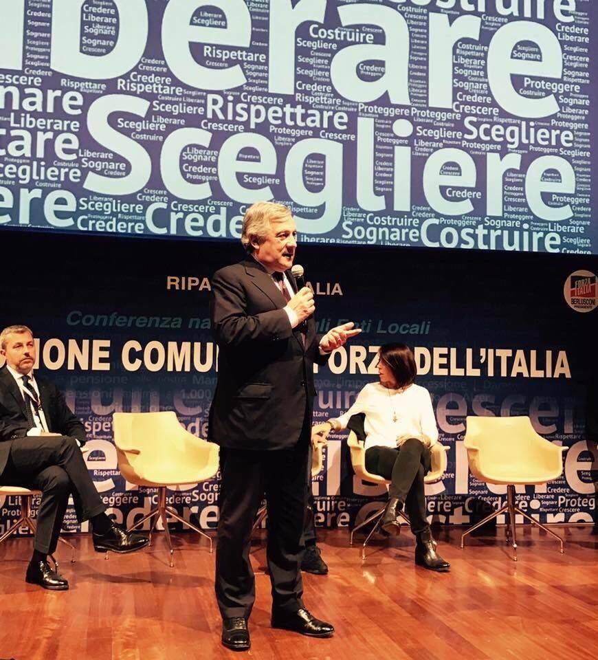 Tajani dà la scossa a Fi: "Ci sono le condizioni per tornare al governo"