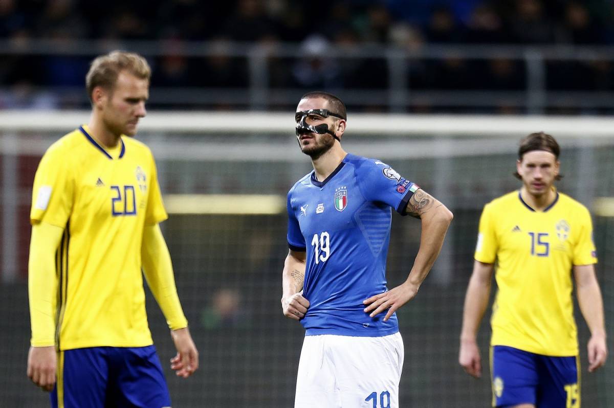 La bordata di Cannavaro: "Via le mummie ​che gestiscono il nostro calcio"