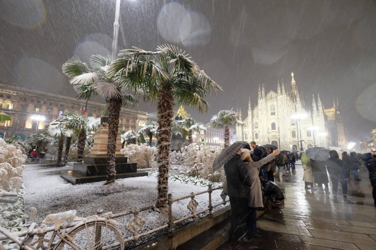 Meteo, la prima neve a Milano Pericolo "freezing rain" al Nord