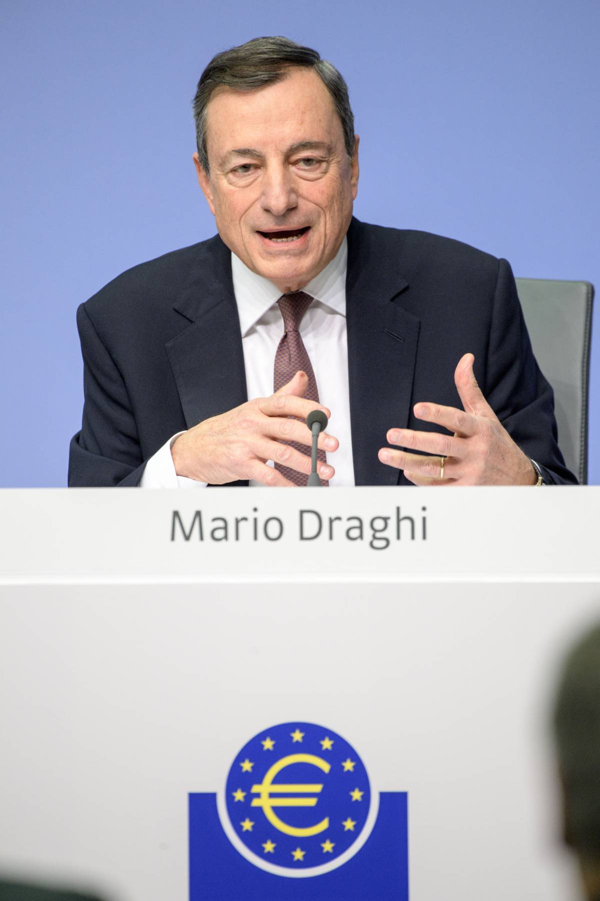 Draghi accusa gli Usa: "Cambi alterati"