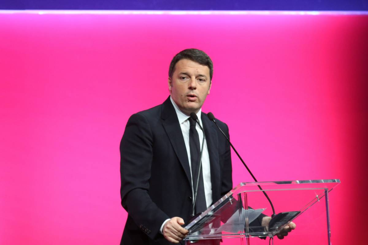 "Ora basta". Renzi smonta la "caccia al fascista" contro la Meloni