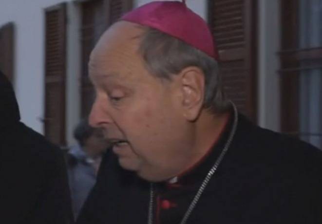 Il vescovo di Como Cantoni scende in campo: "Votare populisti peccato grave"