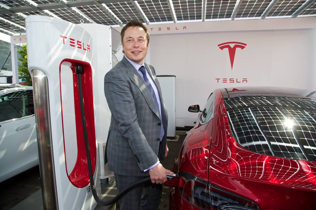 Il sognatore Musk inciampa sui piani di Tesla