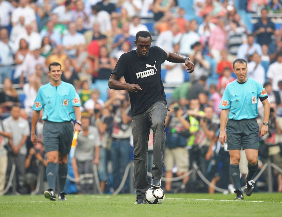 Bolt si dà al calcio, questa volta per davvero. Farà un provino con il Borussia Dortmund