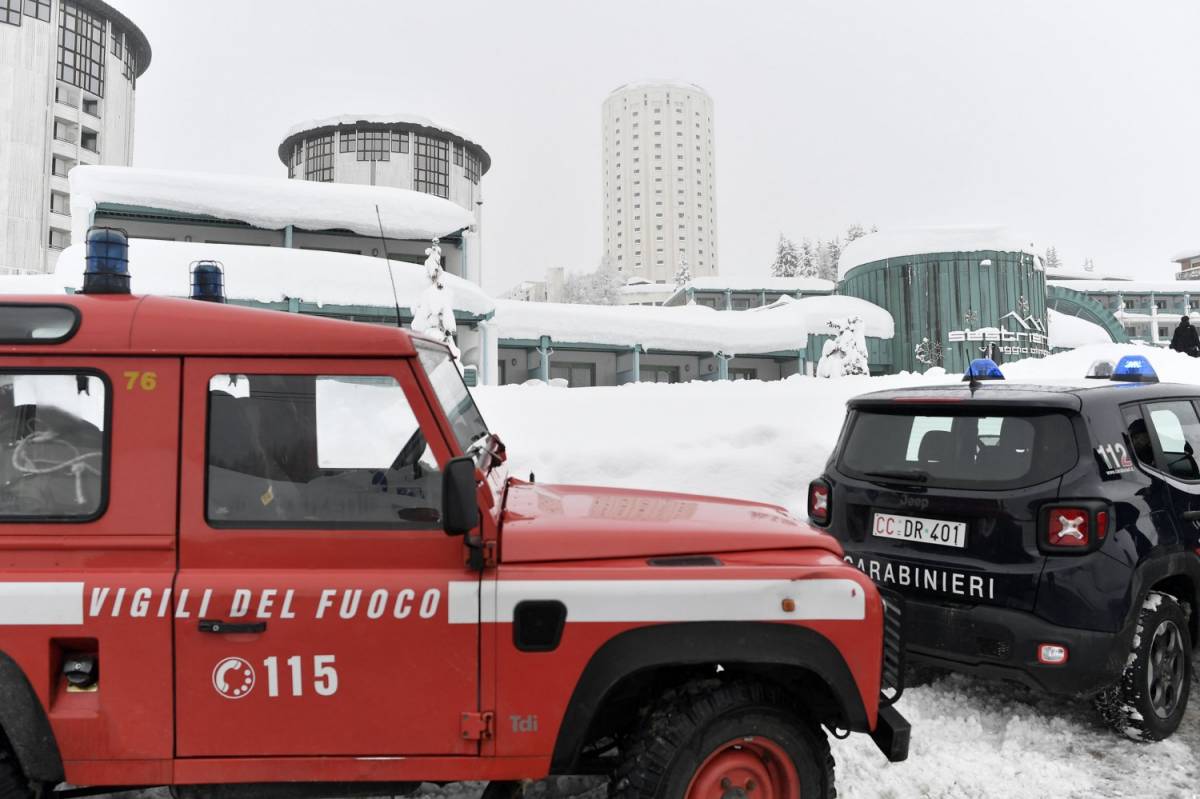 La neve blocca l'ambulanza: muore una donna a Sestriere