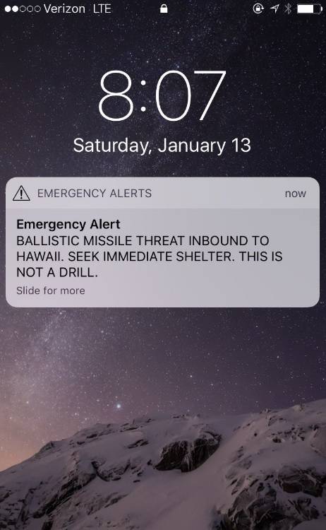 Hawaii, panico per un sms: "Missile in arrivo, fuggite". Ma è stato inviato per errore 