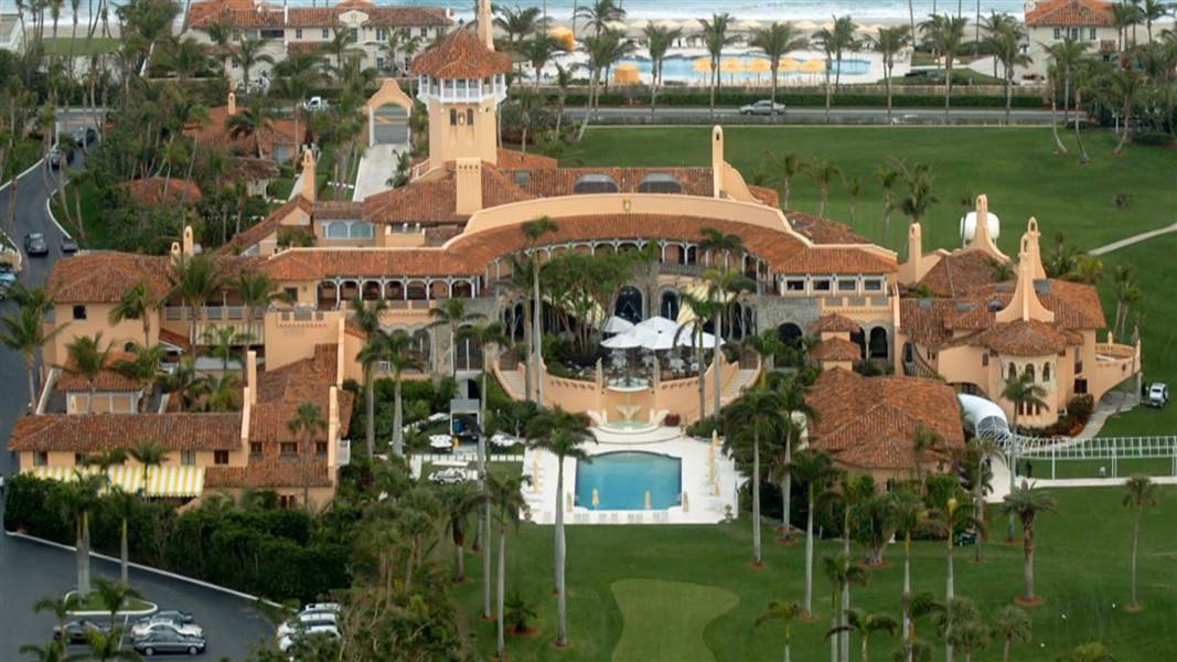 Florida, resort di Trump "rimandato" per alcuni problemi