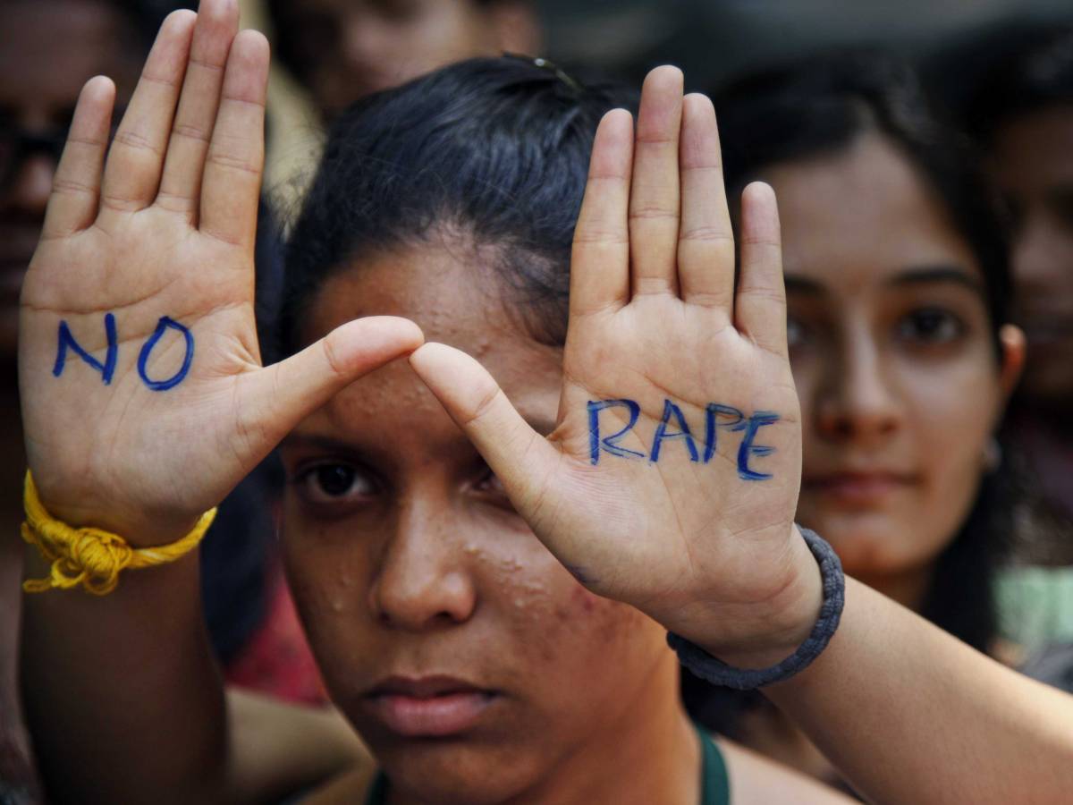 India, bimba di 8 mesi stuprata dal cugino: è in rianimazione