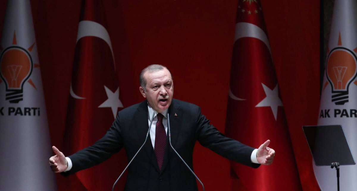 Erdogan provoca: "Italia islamofoba"