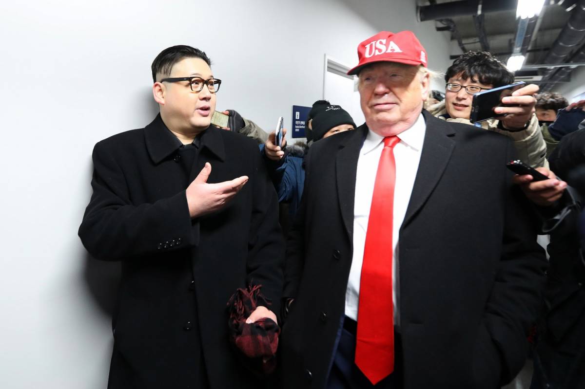 E a PyeongChang spuntano gli imitatori di Trump e Kim