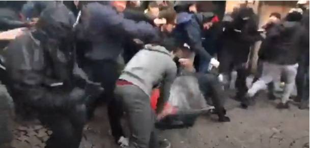 Carabiniere pestato, la rivolta degli agenti: "Lasciato alla mercé dei criminali"