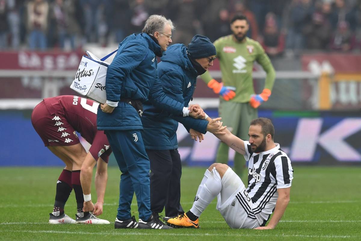 Juventus, doppio infortunio: out Higuain e Bernardeschi