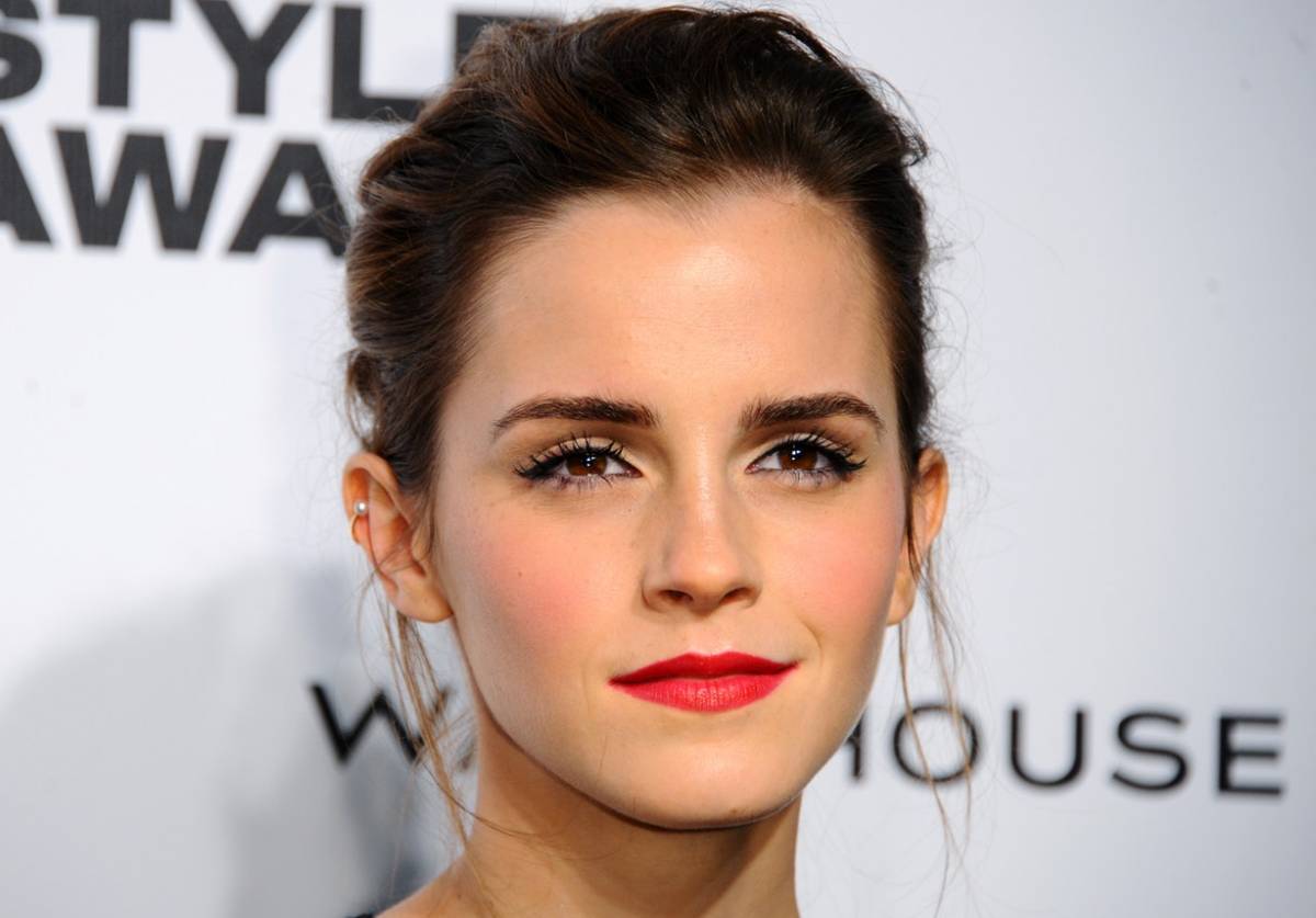 Emma Watson dona 1 milione alle vittime di molestie sessuali