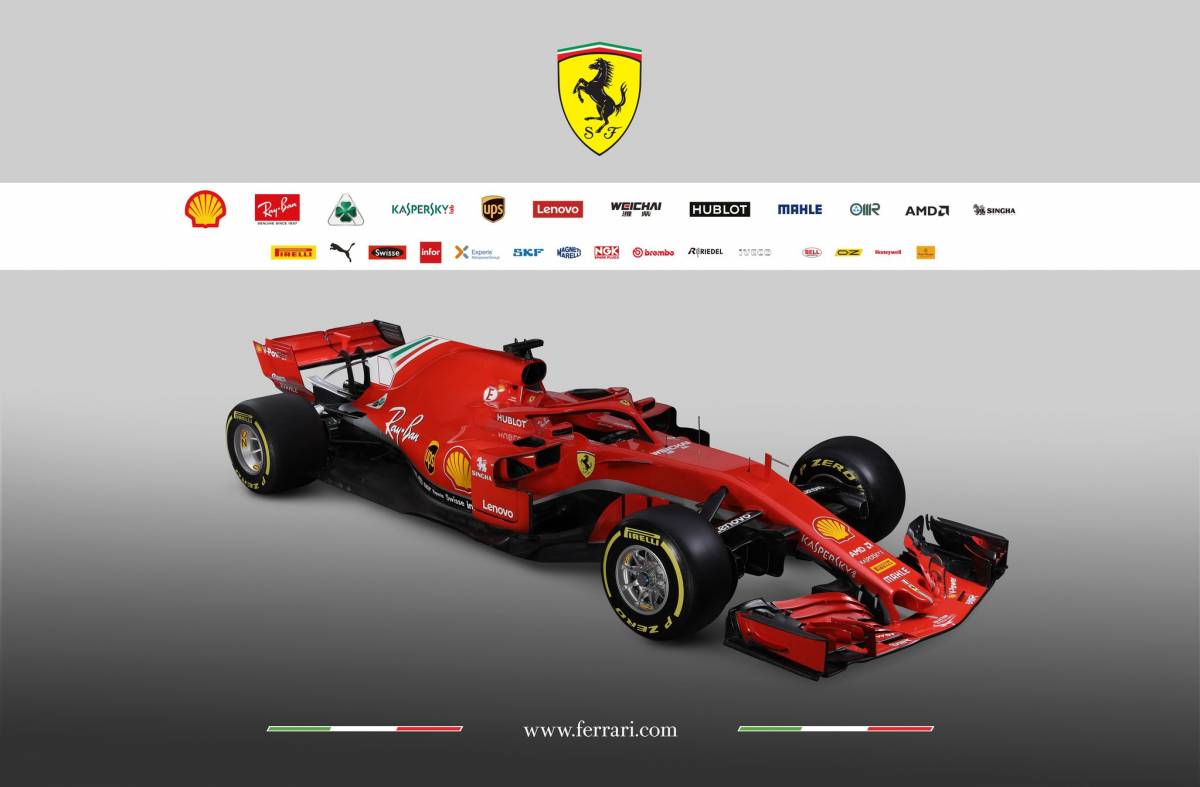 La Ferrari presenta la nuova SF71H. Vettel è già entusiasta: "Fatto un passo avanti"