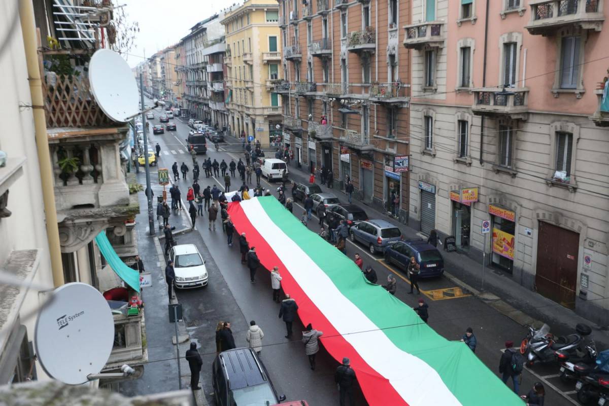 Bergamo, appello del Pd: "In piazza con il Tricolore e la Costituzione in solidarietà a Mattarella"