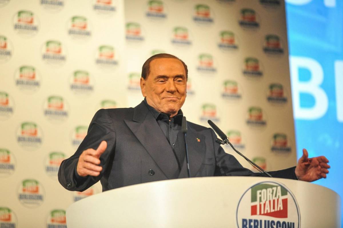 Berlusconi tiene la linea: la priorità è abbassare le tasse