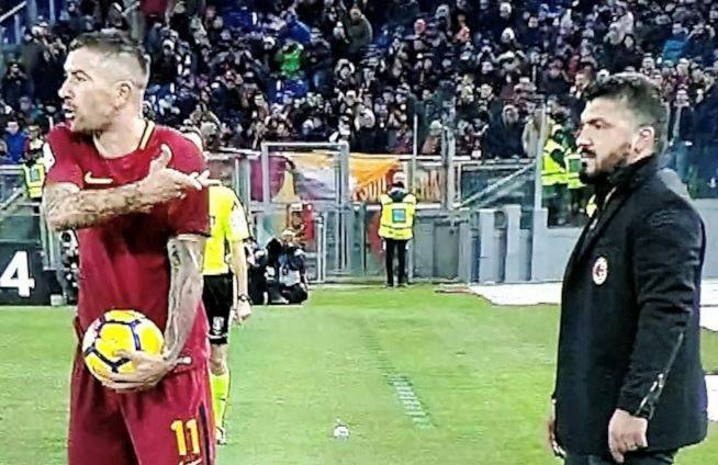 Roma-Milan, lite Gattuso-Kolarov "Ti spacco il c**o". Poi l'abbraccio