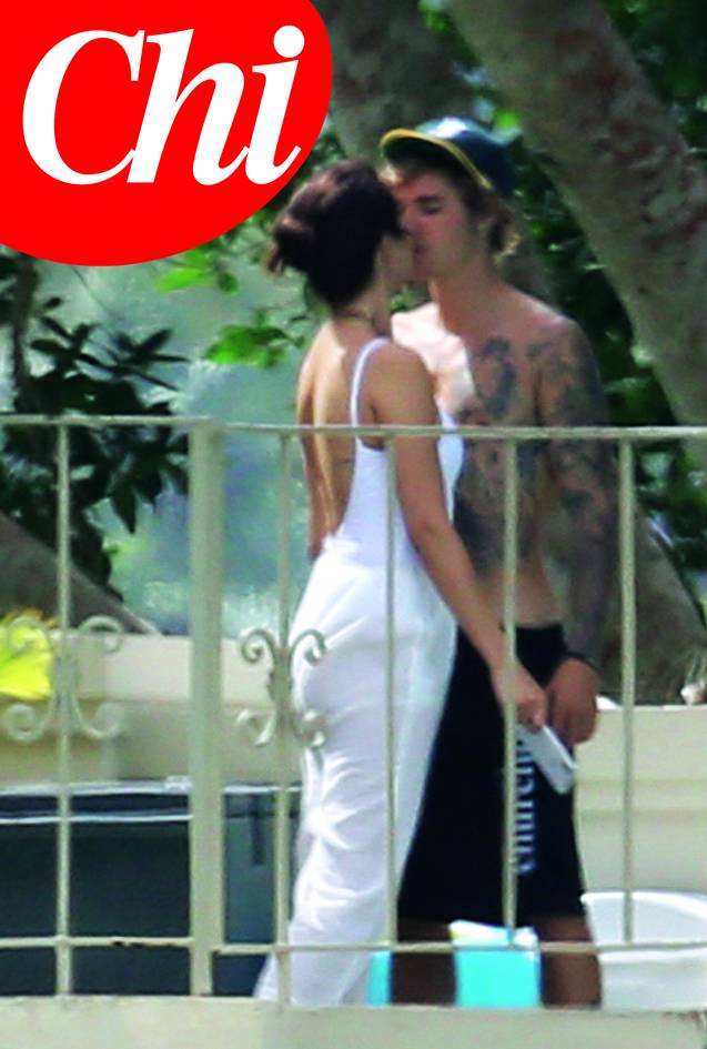 Justin Bieber e Selena Gomez pizzicati insieme in Giamaica