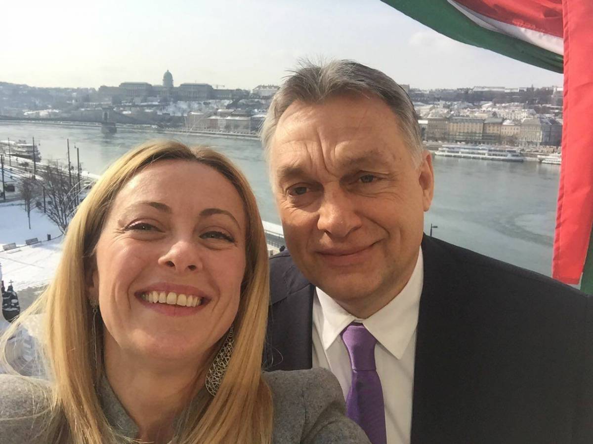 Meloni incontra Orban a  Budapest: "Combattere Soros e immigrazione clandestina"