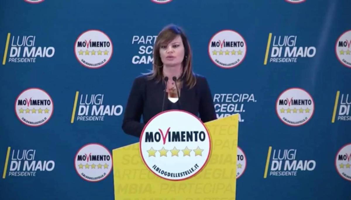 Se la "ministra" del M5S firmò il "sì" al referendum di Renzi