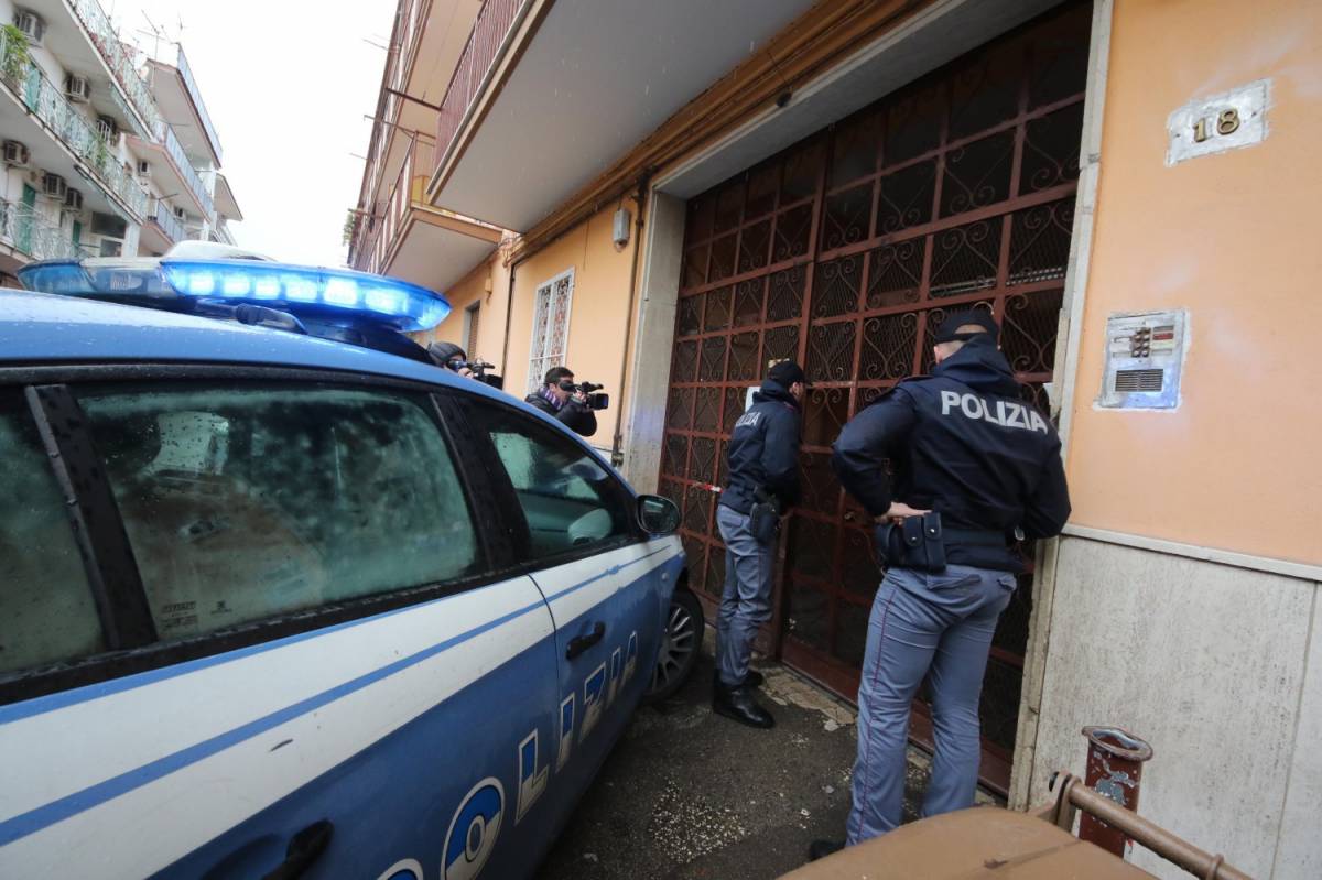A Milano nordafricano getta l'acido sui passanti Due anziani aggrediti