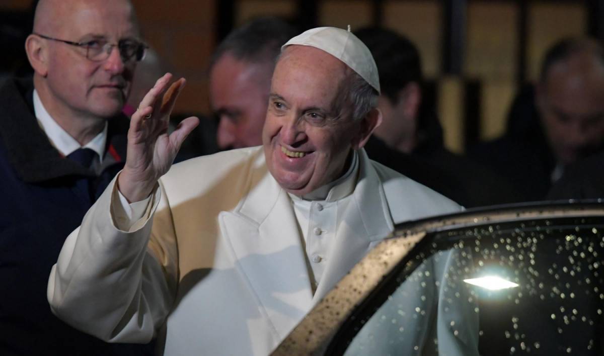 Mondiali di calcio: Bergoglio "convoca" Messi in Vaticano