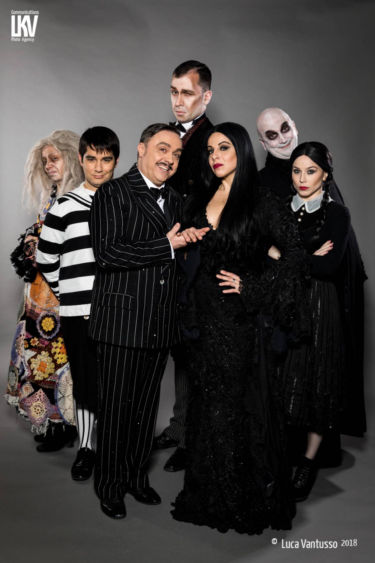 La "Famiglia Addams" trova smalto e ritmo per far ridere da morire