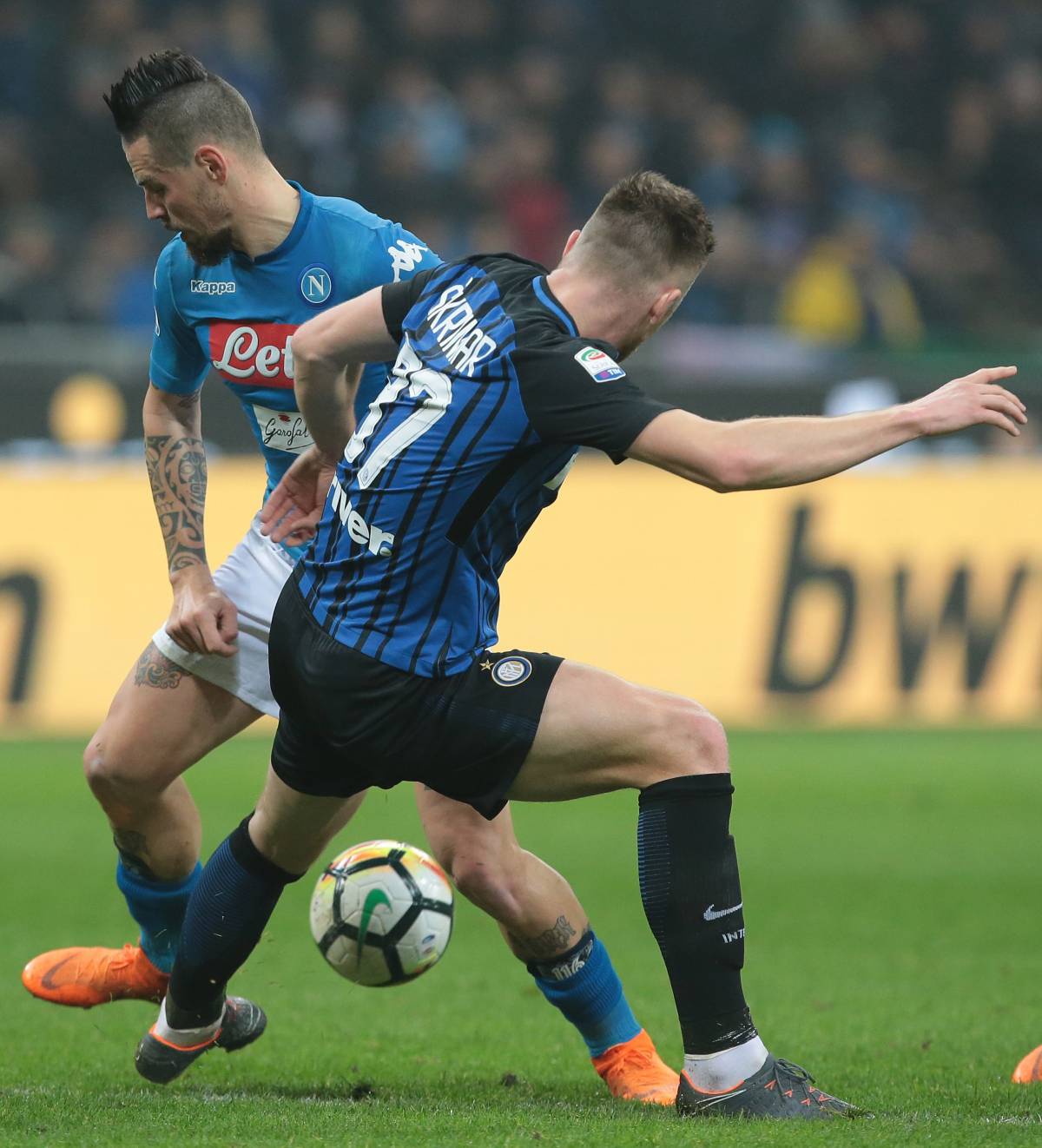 L'Inter sbatte subito sul palo Sarri sbatte sul muro Spalletti