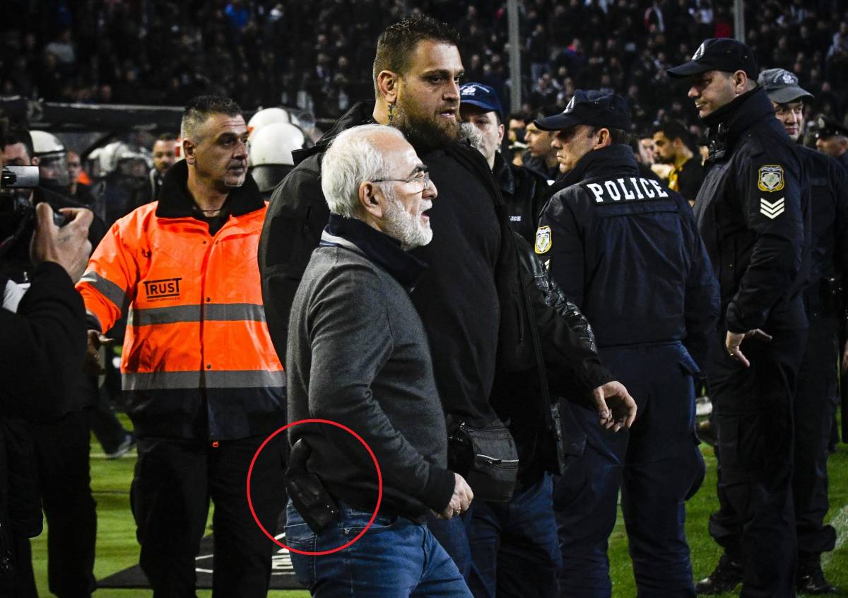 Paok Salonicco, le scuse del presidente:  "Dispiaciuto, noi ostaggi di calcio malato"