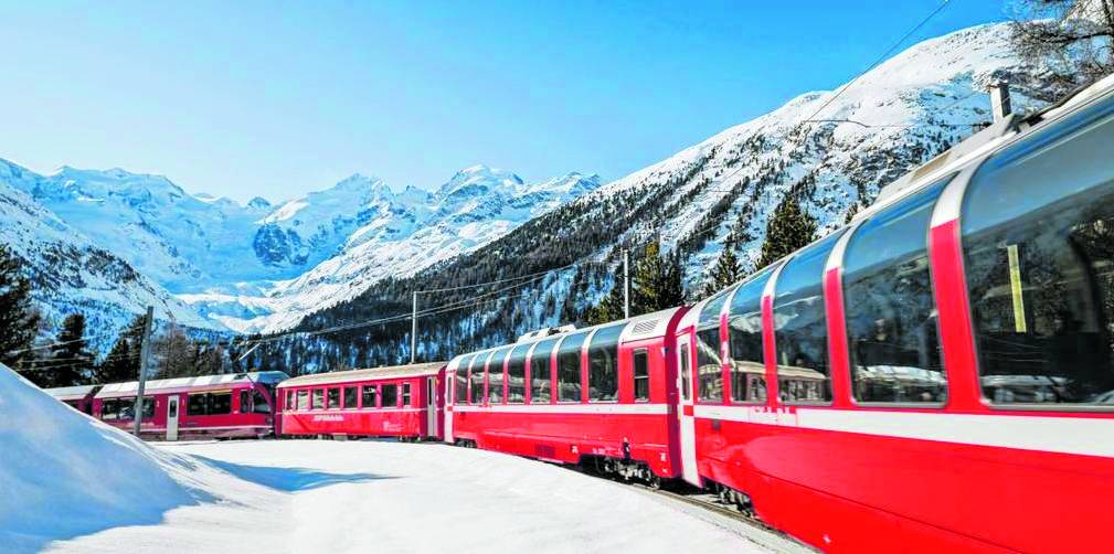 Monti, laghi e ghiacciai: il viaggio incantato del Bernina Express