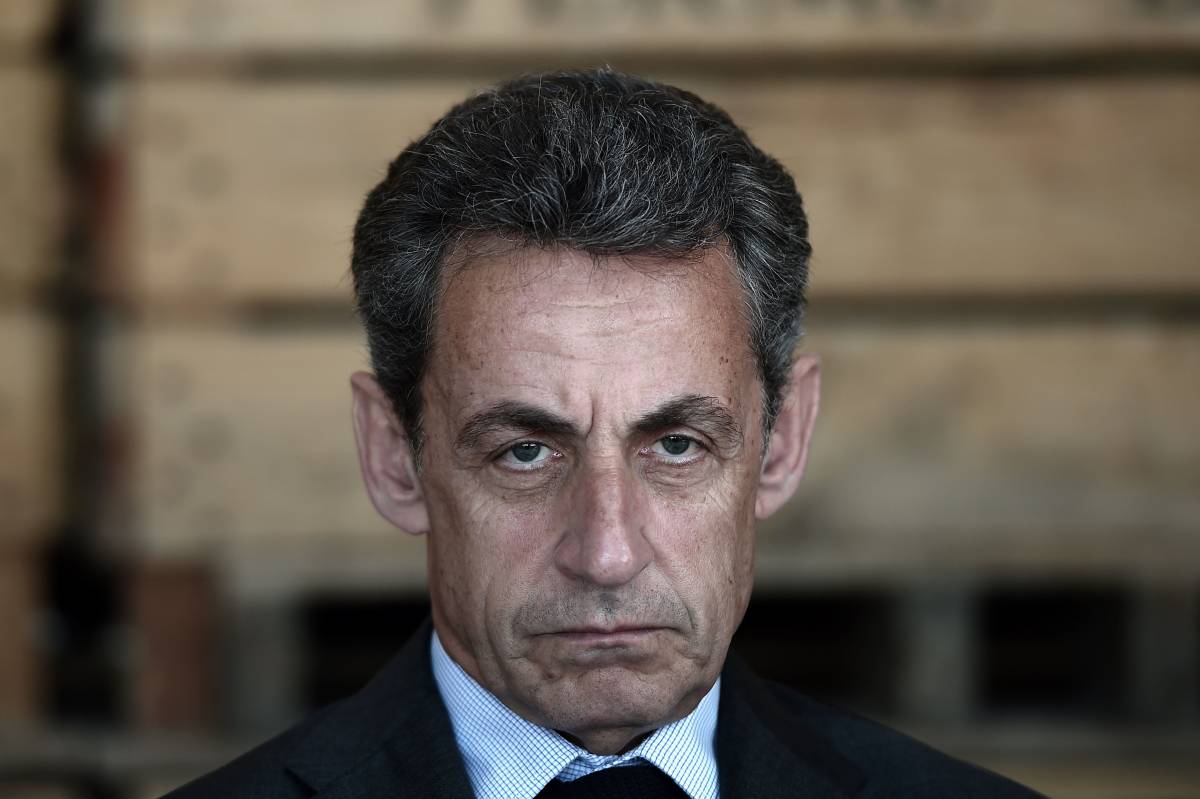 La rivelazione del figlio di Gheddafi: "Finanziammo Sarkozy con 2,5 milioni"