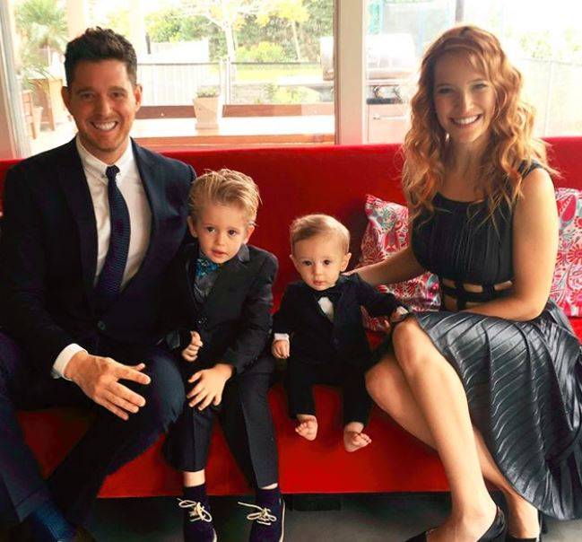 Michael Bublé ritrova la felicità: il figlio guarisce dal tumore e la moglie aspetta una bambina