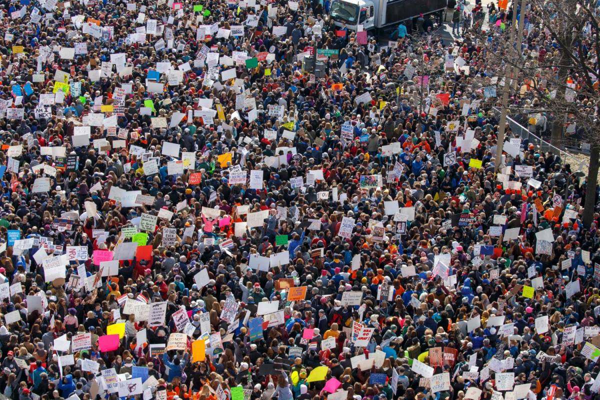 Usa, la marcia contro le armi. Centinaia di migliaia in piazza