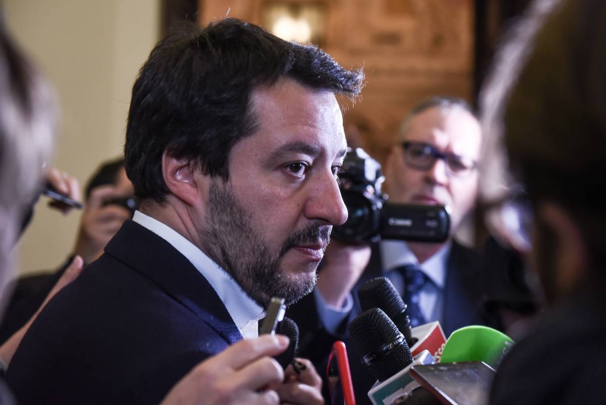 Salvini punge i Cinque Stelle: "Noi non cambiamo i programmi"