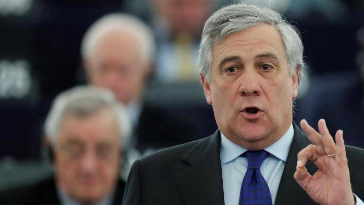 Tajani: "Europa preoccupata su governo non affidabile"