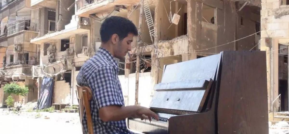Il pianista fra le macerie: «Suonavo sotto le bombe per sentirmi libero»