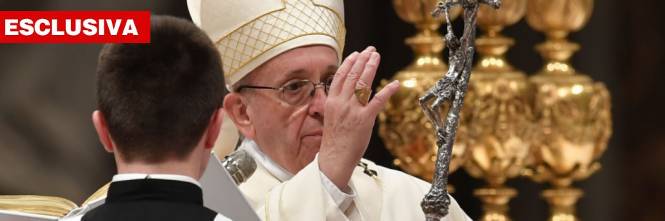 Il Papa, la croce e un'identità da riscoprire