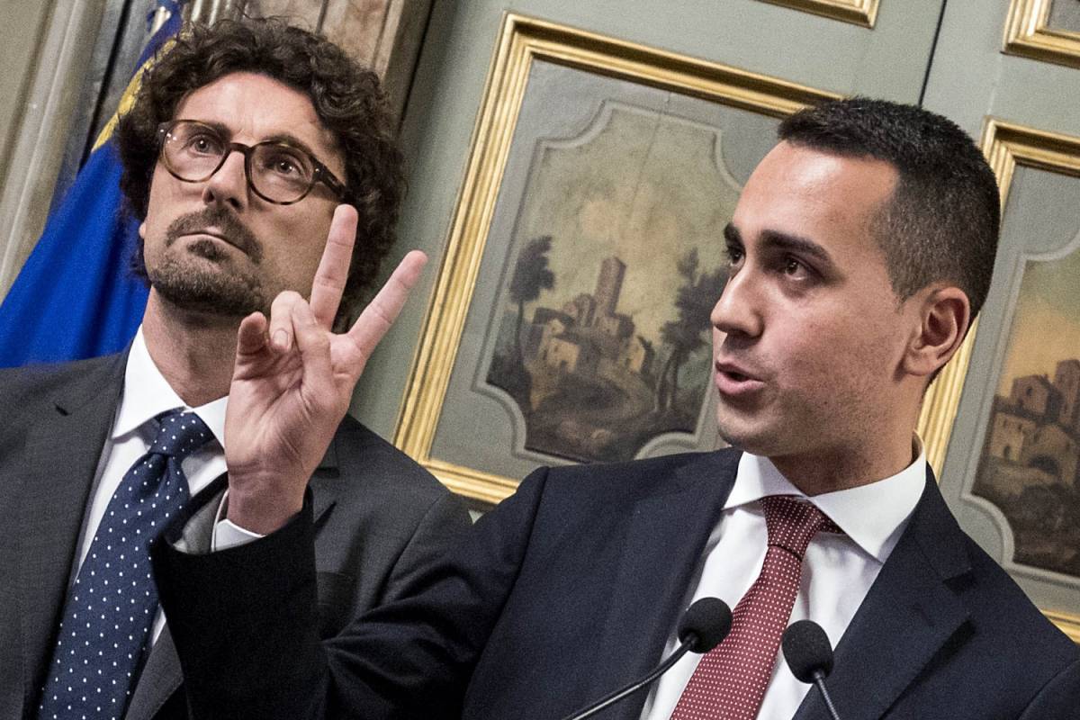 Di Maio chiude al Pd e attacca ​"Finisce qui, Renzi sabotatore"