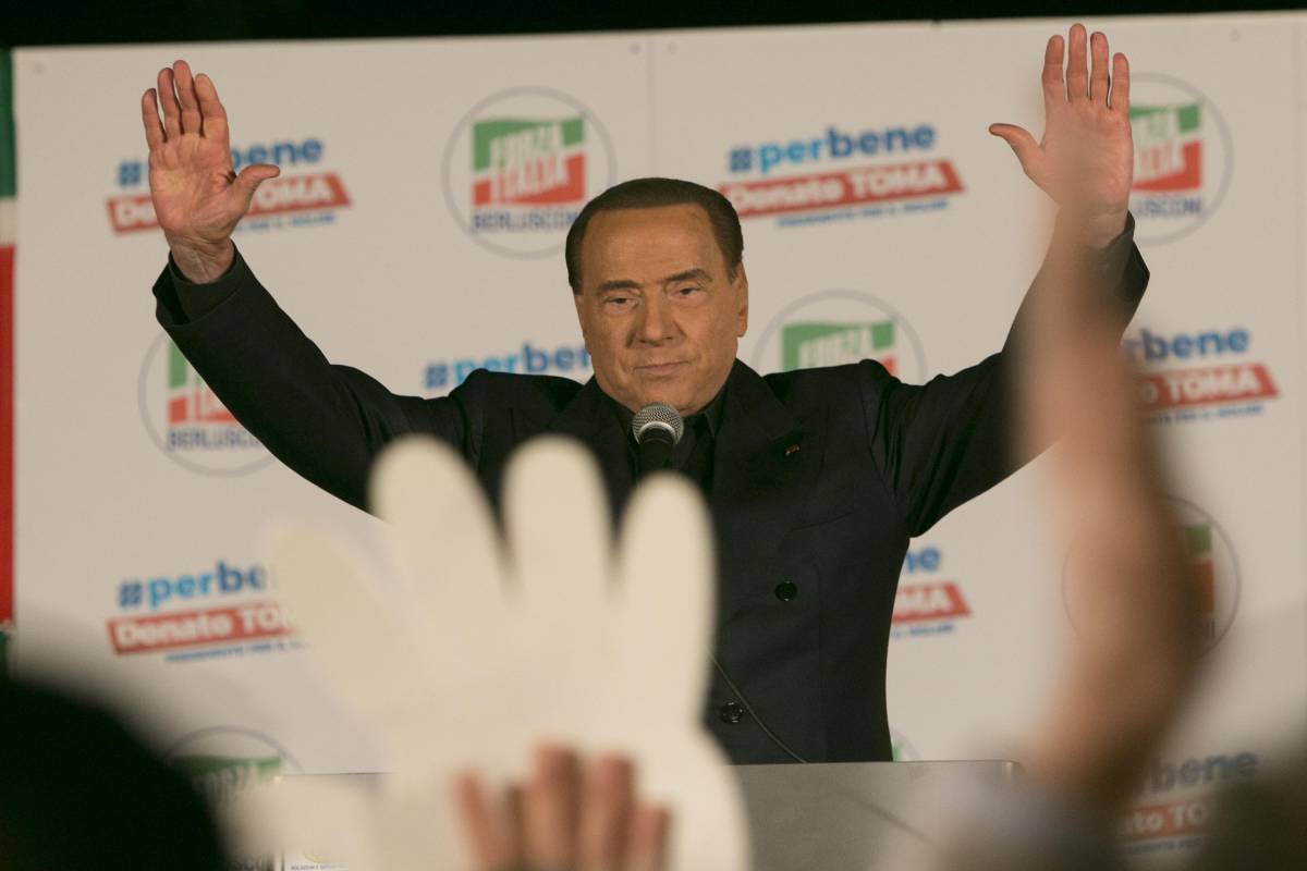 Silvio Berlusconi: "Il centrodestra è unito. Nessun contatto col Pd"
