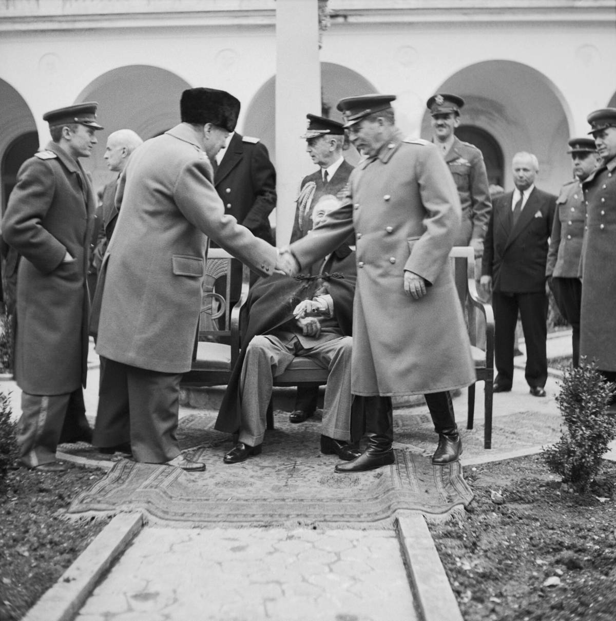 Winston Churchill e Iosif Stalin nel 1945