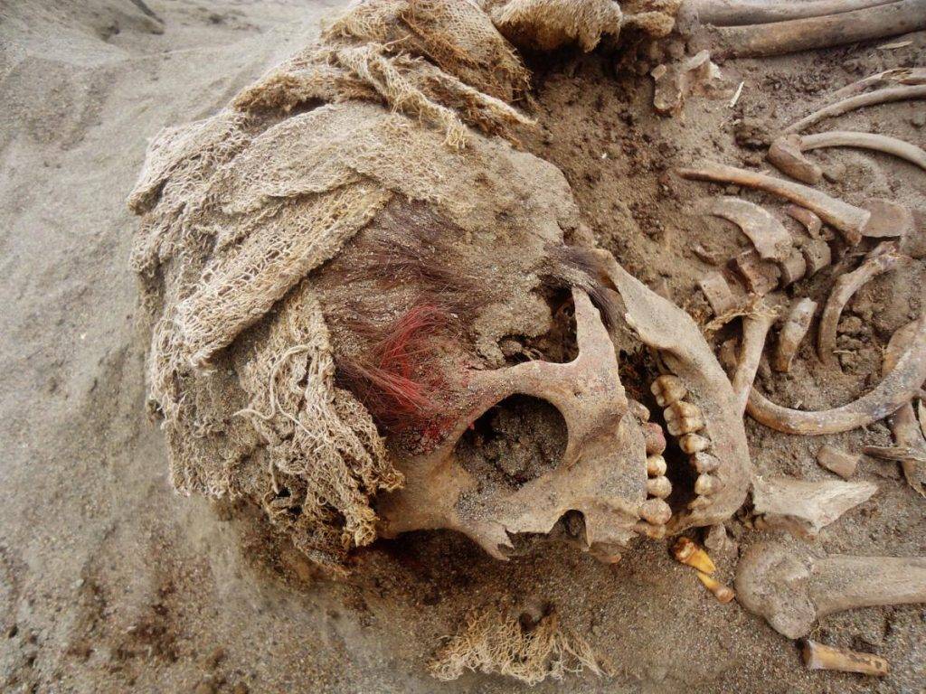 Scoperta in Perù strage di 140 bambini Furono sacrificati alle divinità 550 anni fa
